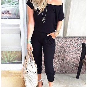 NWOT Off the shoulder romper. Sz Small